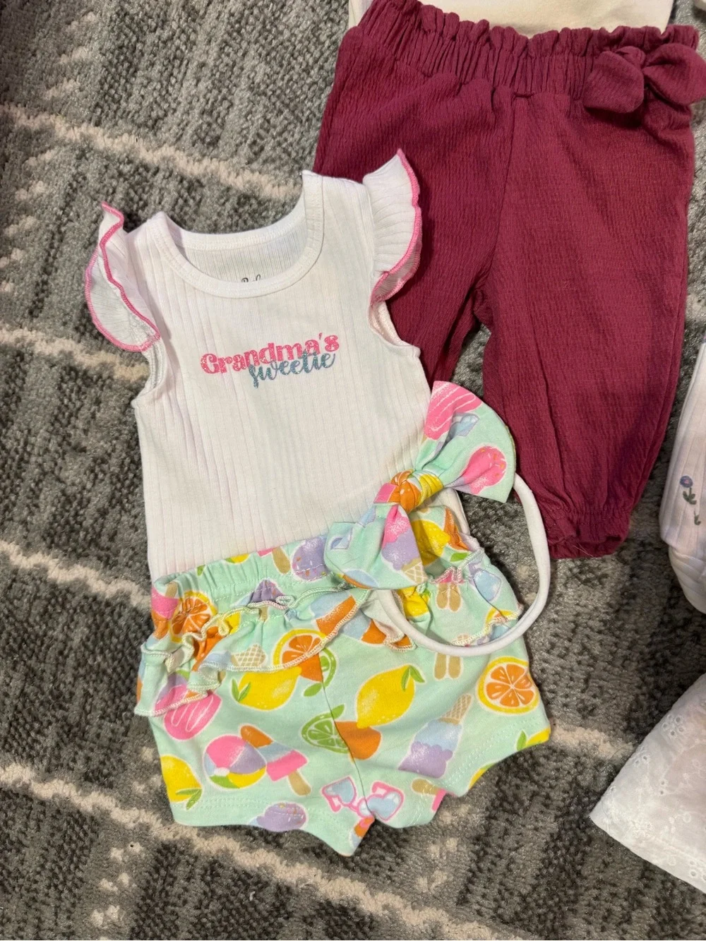 5 Piece 0-3/3 Month Baby Girl Sets